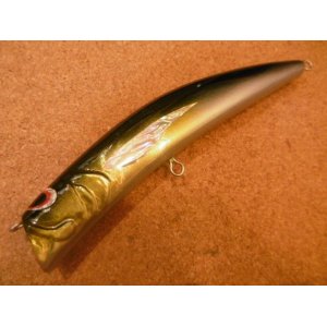 画像: 【LureShop ULUA】×【ARUMOMIS】コラボ  フラウンダーロング 220mm 105g フローティングモデル カラー：ブルーイエローラップペイント